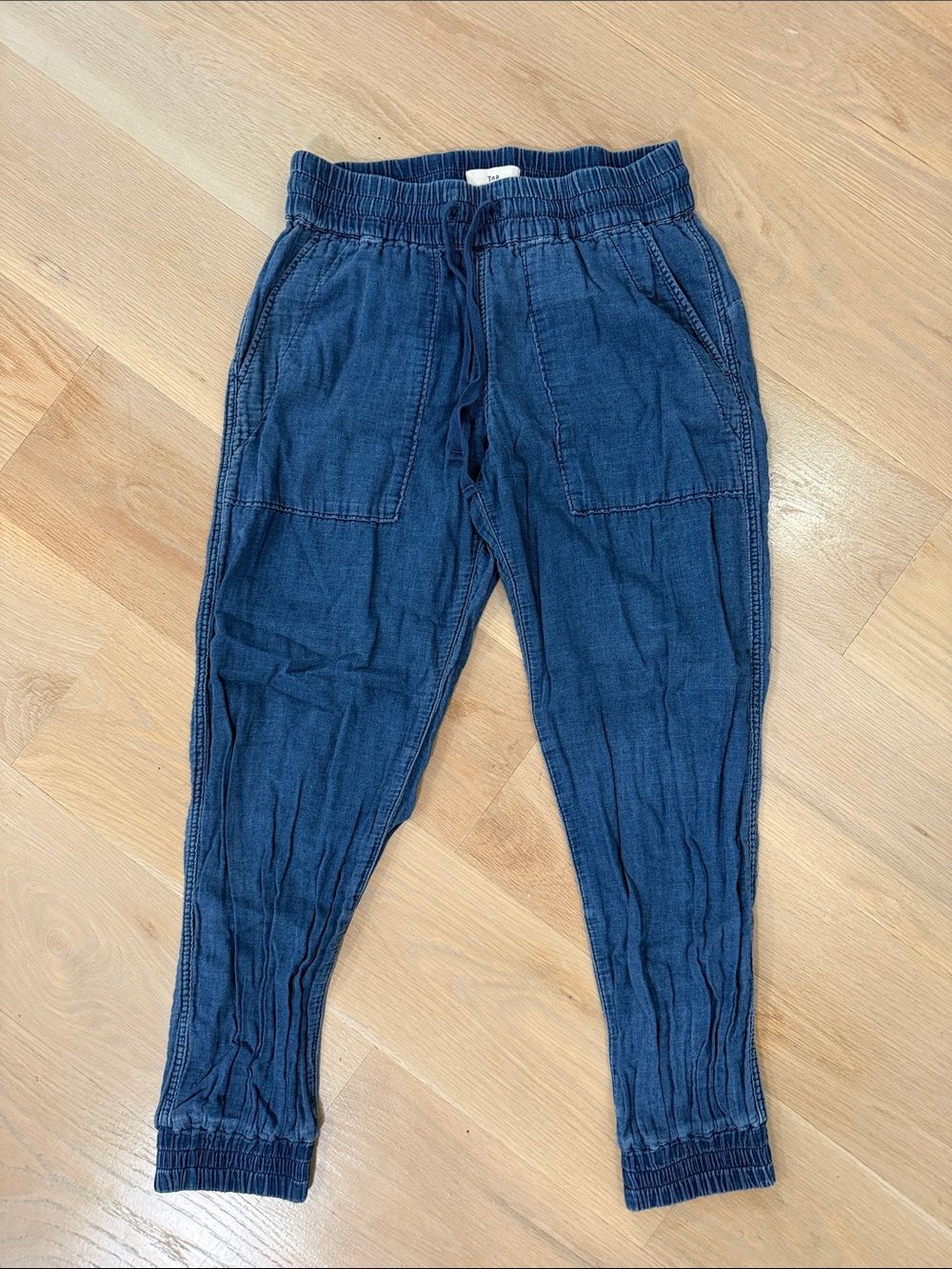 Tna Aritzia Medium Wash Denim Light Weight Joggers - Size L